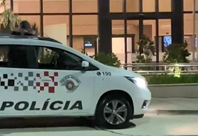 Com corpo de bebê dentro de mala, psicóloga dá entrada em hospital