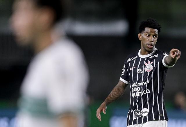 Gil, do Corinthians, desperta interesse do Atlético-GO