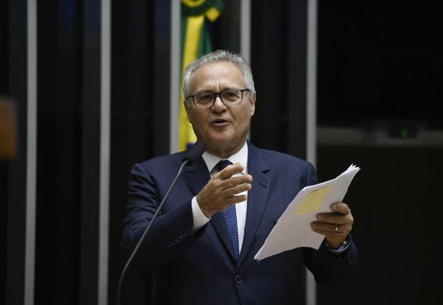 Renan consegue número de indicados necessários para iniciar a CPI da Braskem