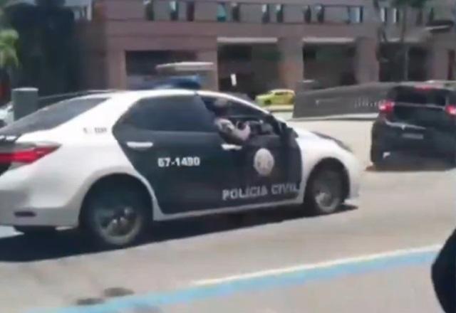 Tiros e perseguição são registrados na principal avenida do centro do Rio