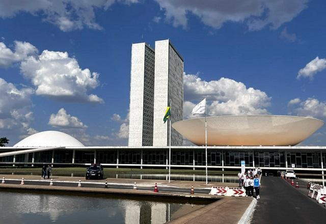 Próximo do recesso, Congresso tem semana agitada com votação do PL das "bets" e lei orçamentária