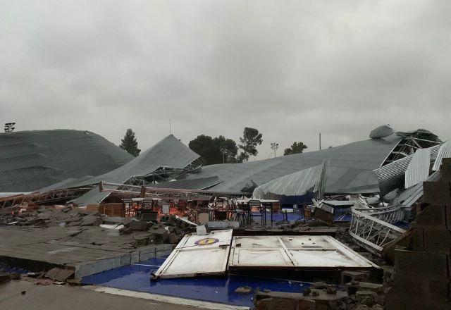 Temporal na Argentina causa mortes, arrasta avião e destrói ponto turístico