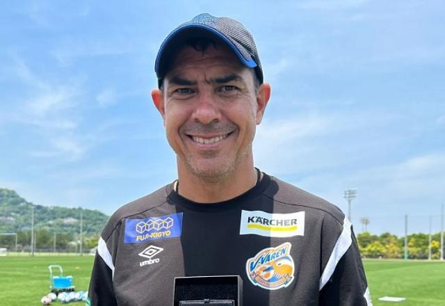 Clube japonês diz não ter recebido proposta oficial do Santos por Carille