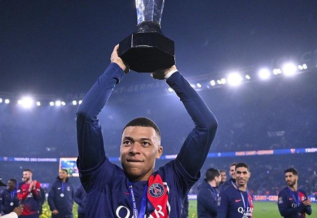 Mbappé abre mão de bônus milionários para facilitar transferência do PSG