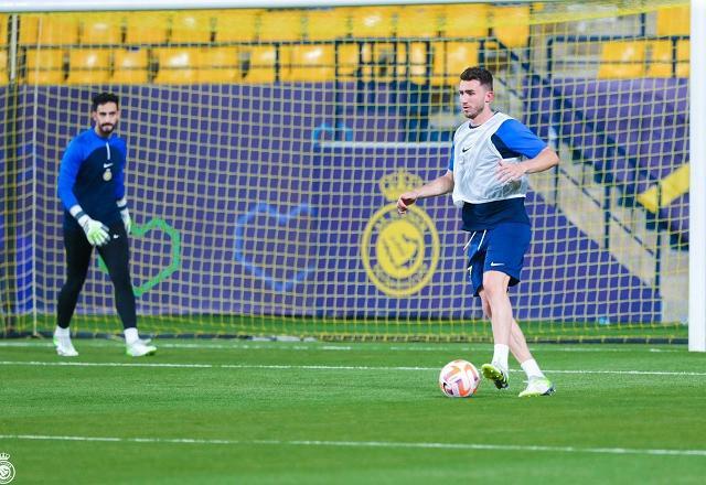 "Há muitos jogadores descontentes na Arábia Saudita", diz ex-City