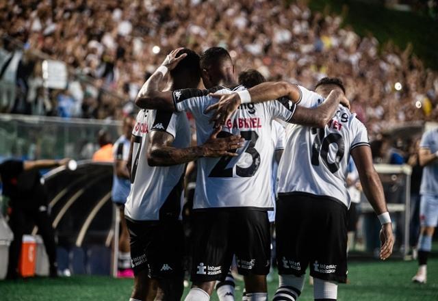 Vasco bate Volta Redonda e fica perto de classificação no Carioca