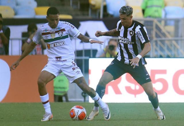 Botafogo vence Fluminense e depende do Vasco para ir à semi do Carioca