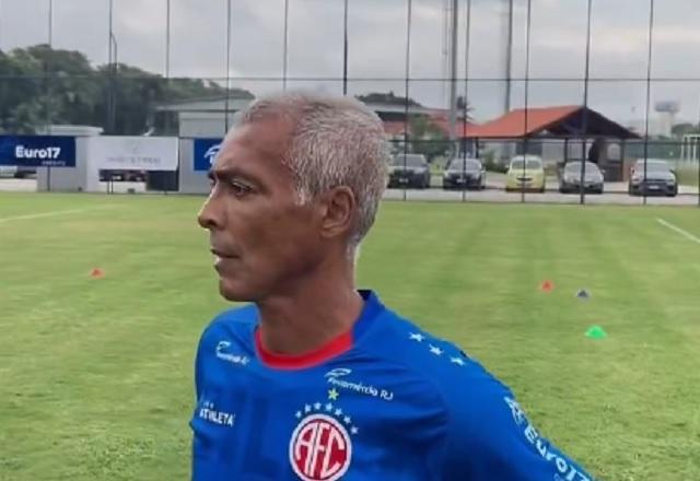 Romário treina pela primeira vez pelo America-RJ: "Cansado para c*"