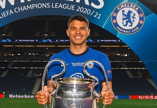 Thiago Silva anuncia saída do Chelsea: "Pretendo voltar um dia"