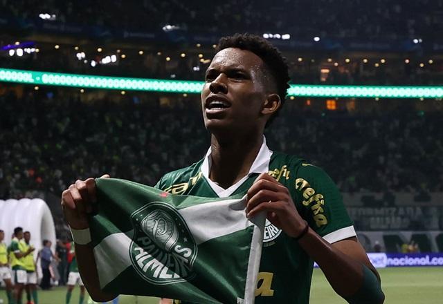 Chelsea e Palmeiras acertam transferência de Estêvão, diz jornalista