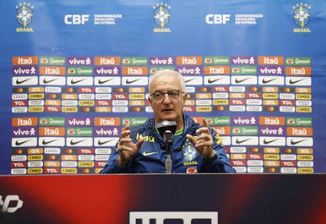 Dorival explica por que Endrick não será titular: "Erro pode ser fatal"