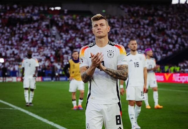 Kroos escreve texto de despedida do futebol: "Obrigado e de nada"