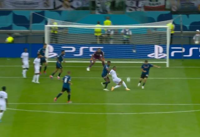 Gol na estreia! Mbappé marca o segundo do Real Madrid contra Atalanta